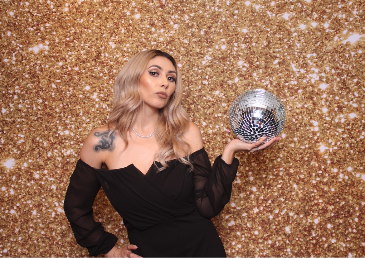 Gold backdrop booth