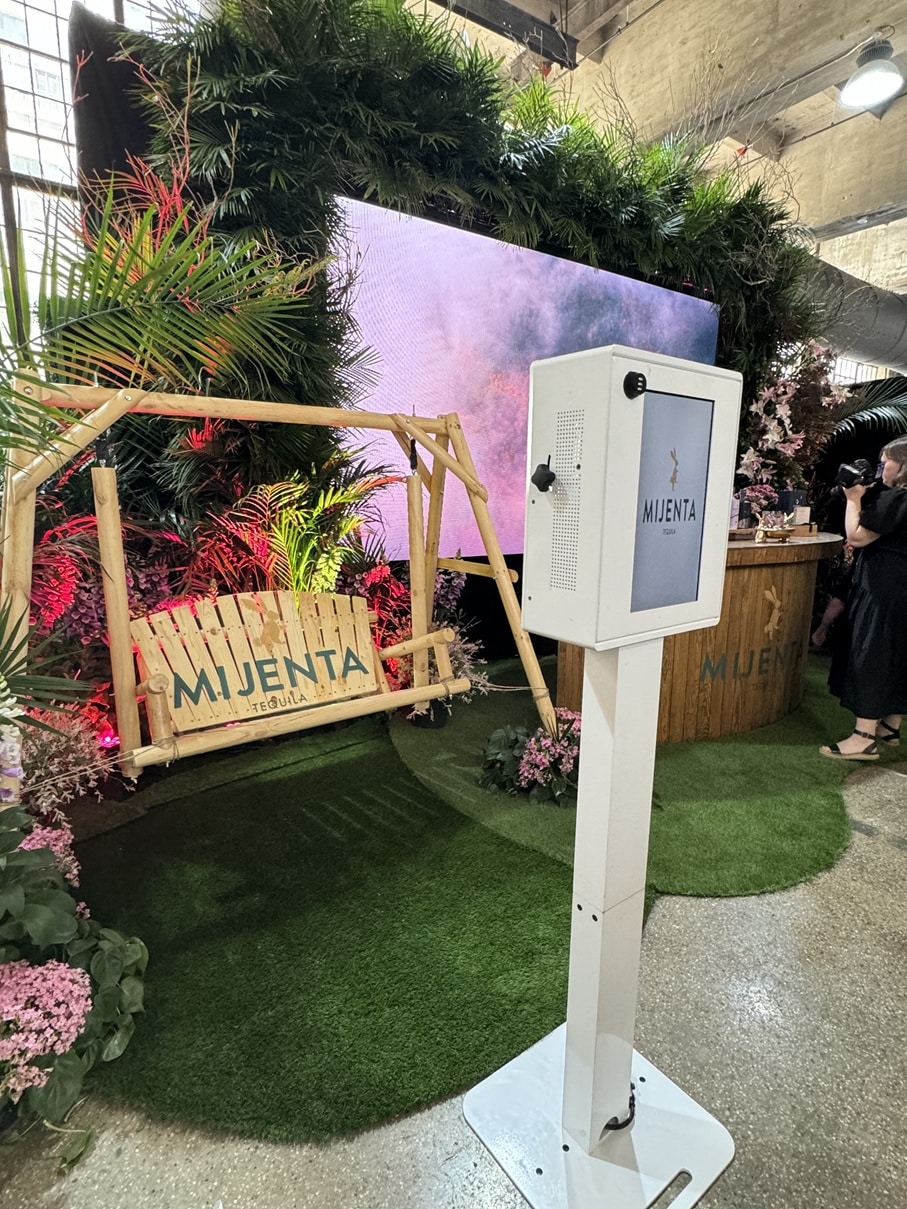 Photo Booth Kiosk - Custom Backdrop
