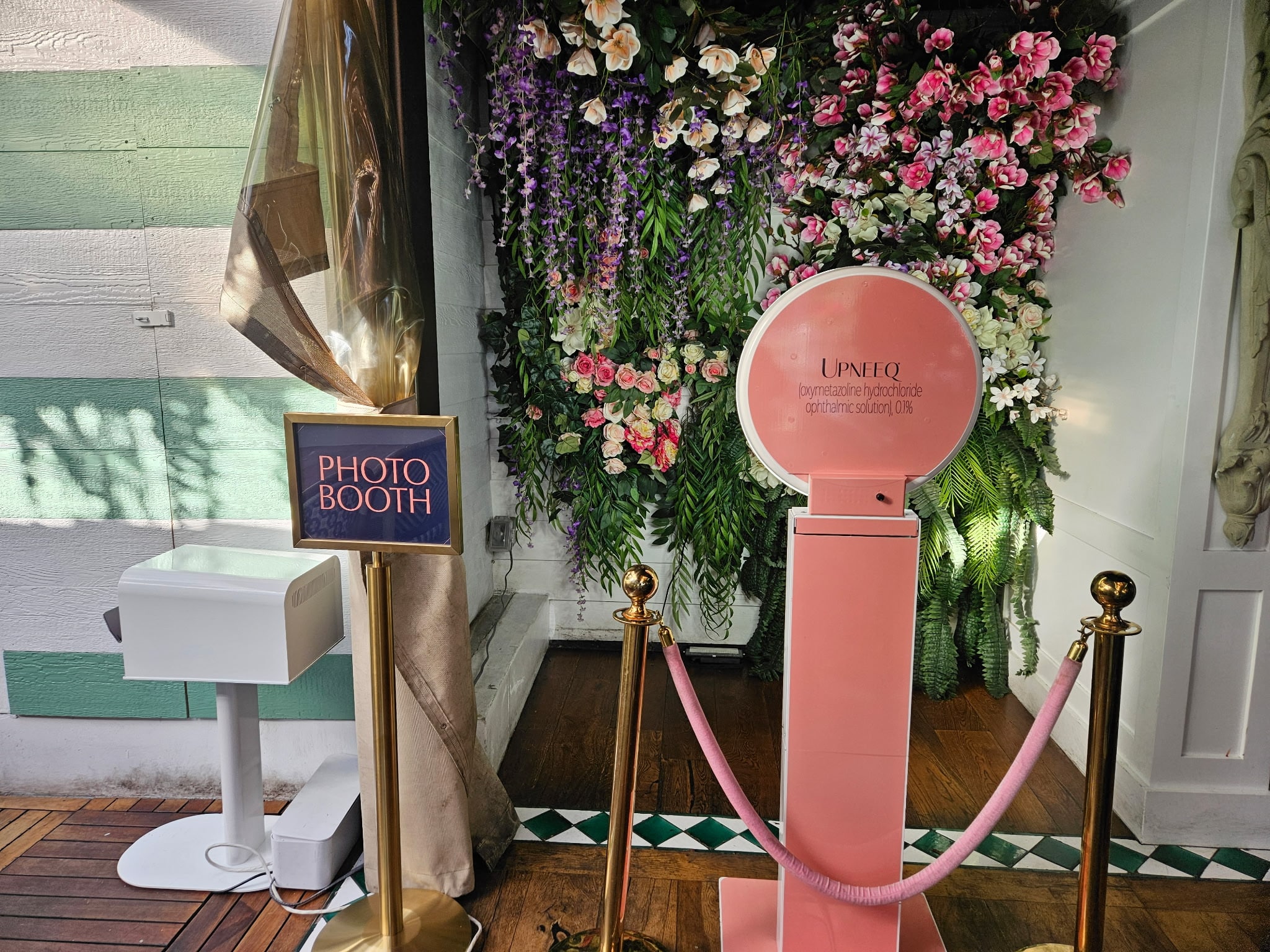 Event Booth - Luxe Booth