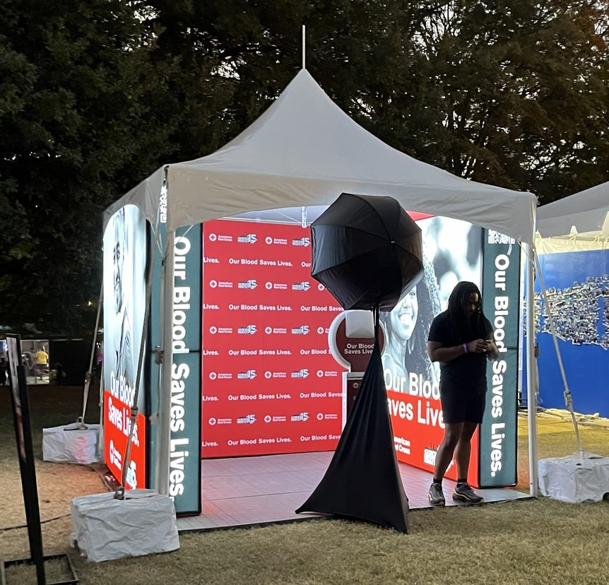 Backlit Booth - Luxe Booth