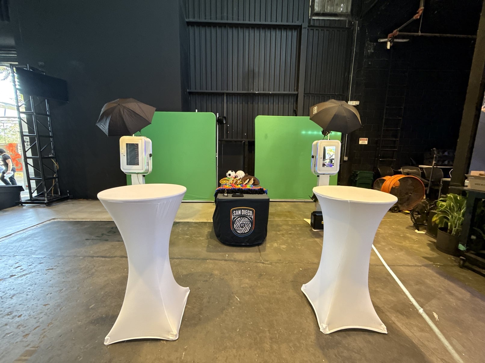Trading Card Setup - Luxe Booth