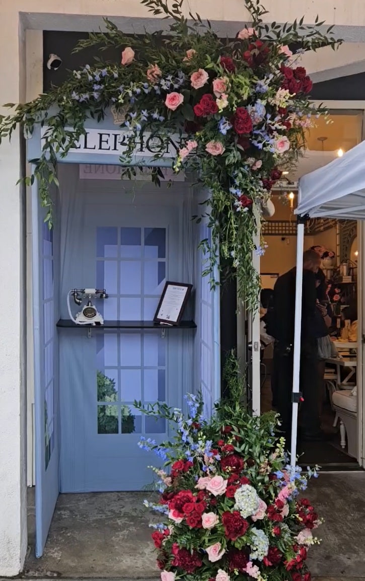 Telephone Booth - Luxe Booth